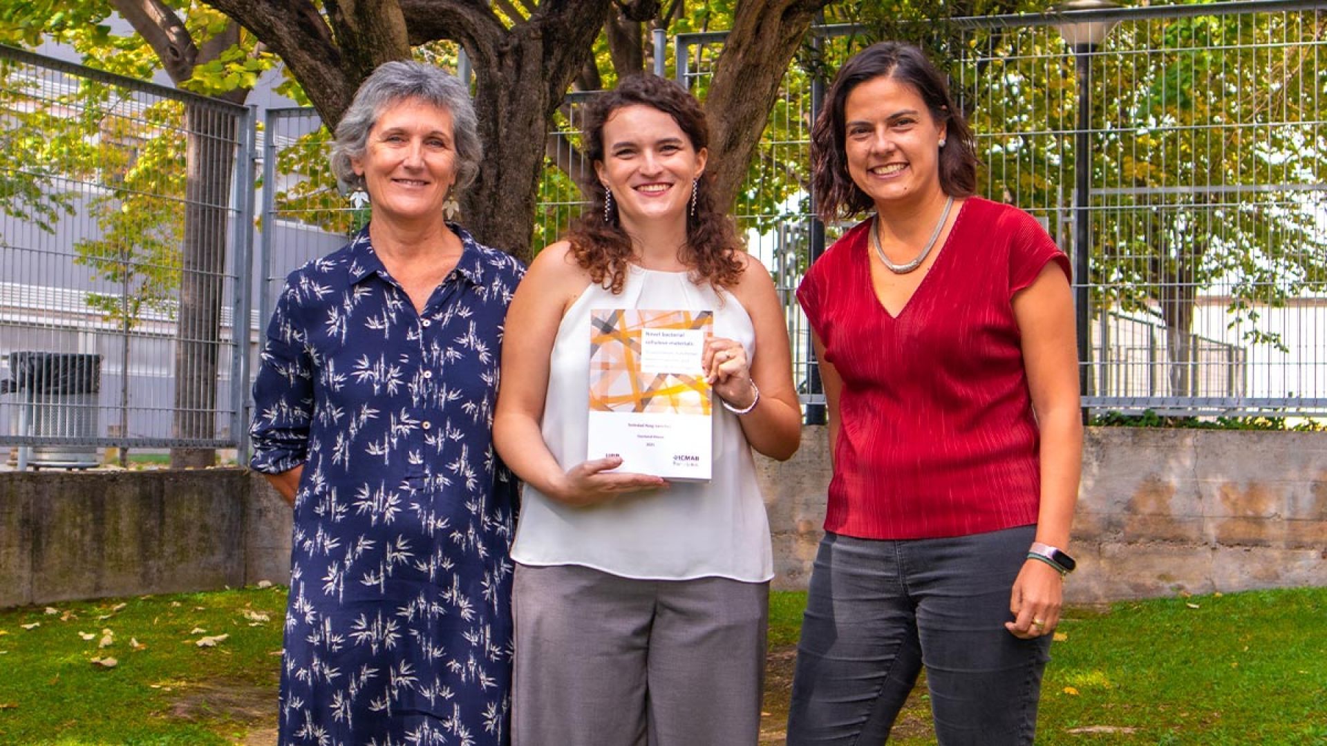 From left to right: Anna Roig, Soledad Roig, and Anna Laromaine