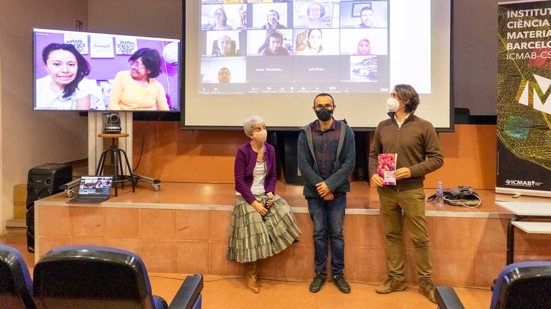 Carmen Ocal, Osnat Zapata, and Mariano Campoy-Quiles at Osnat Zapata's PhD defense