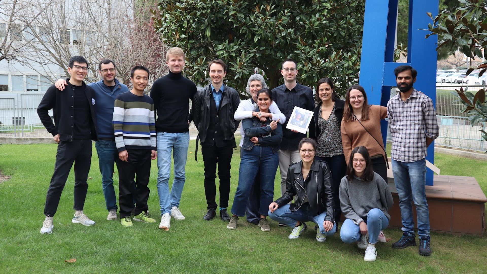 Miquel Torras celebrating the PhD Thesis Defense with his NN group | ICMAB