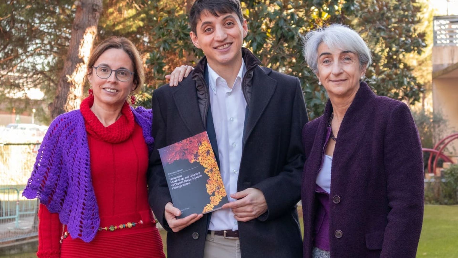 Esther Barrena, Francesco Silvestri and Carmen Ocal at the ICMAB Terrace