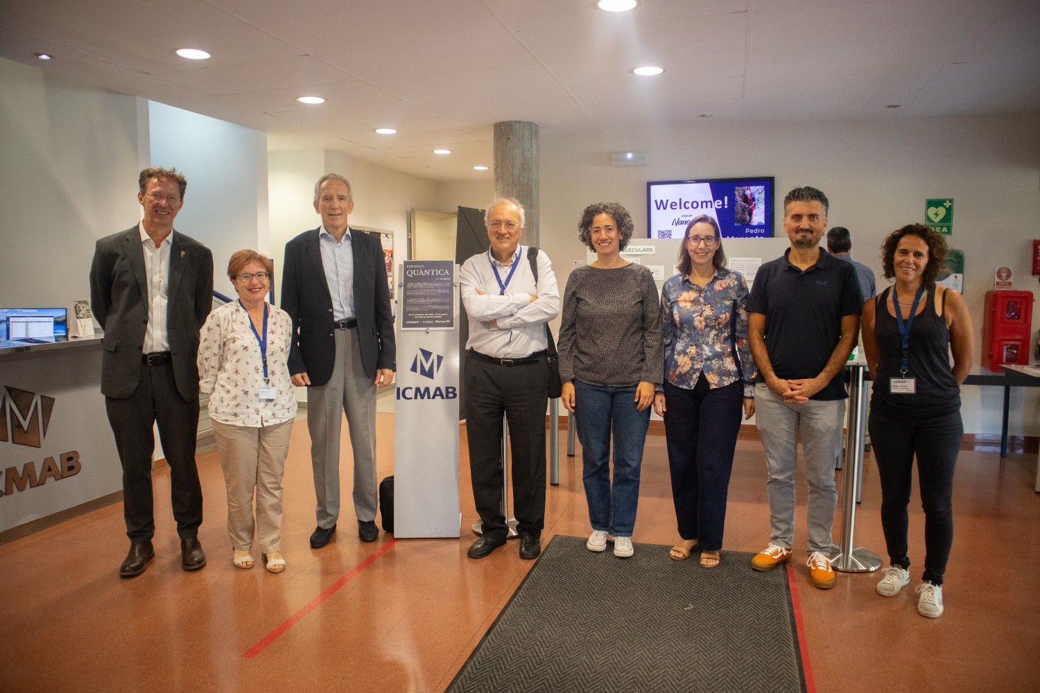 Inauguration of the exhibition "Quàntica i l’ICMAB" | ICMAB-CSIC