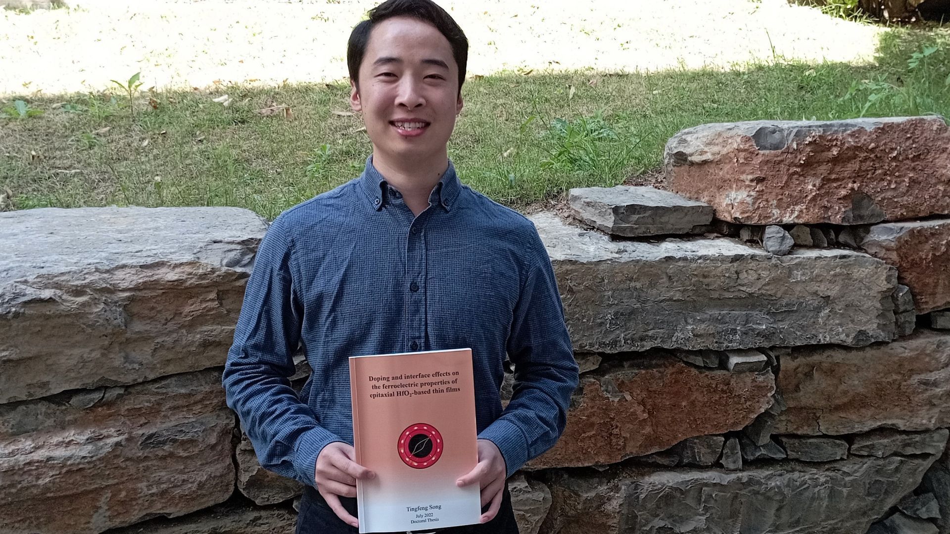 Tingfeng Song at ICMAB | ICMAB-CSIC